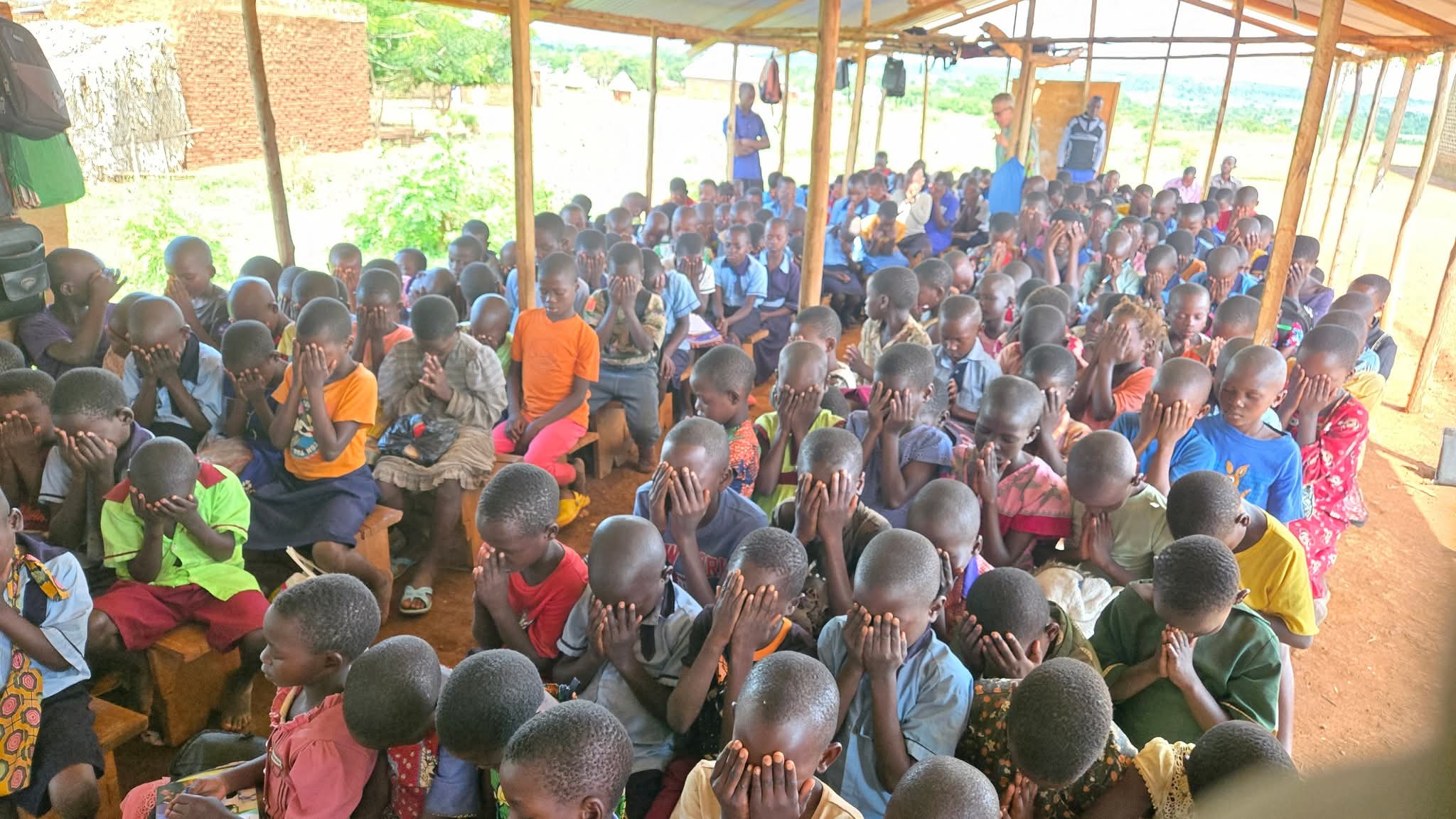 Praying for Primary students